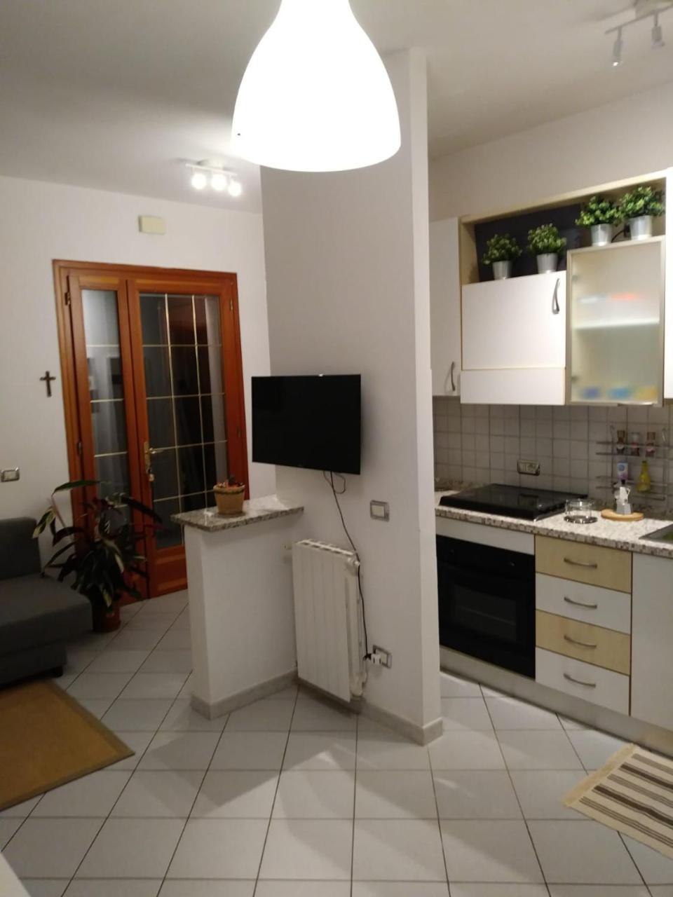 Ferienwohnung Angy House Iolanda di Savoia Exterior foto